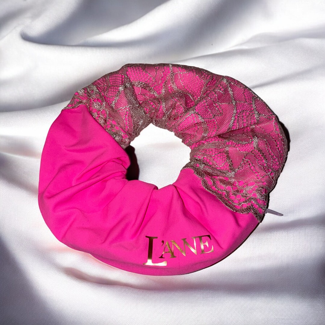 L'ANNE | Rikító rózsaszín cipzáros hajgumi - Image 2